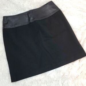 Donna Degnan Black Mini Skirt with Real Leather Trim Size 6 EUC
